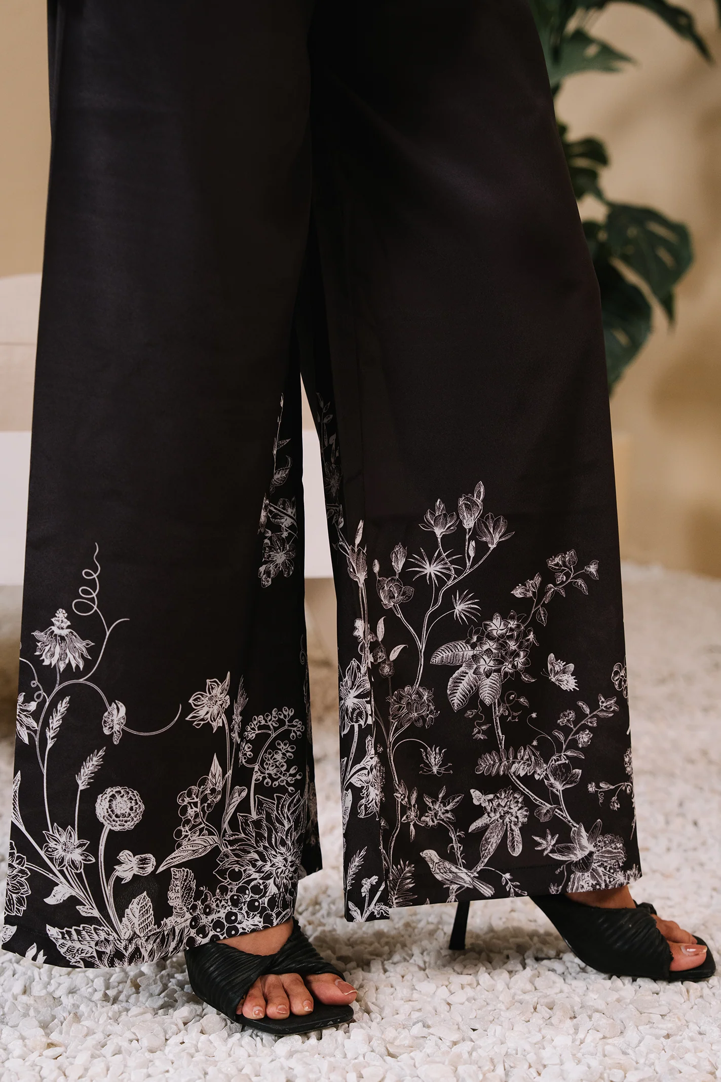 Collared Printed Co-ord Set - Black - Image 6