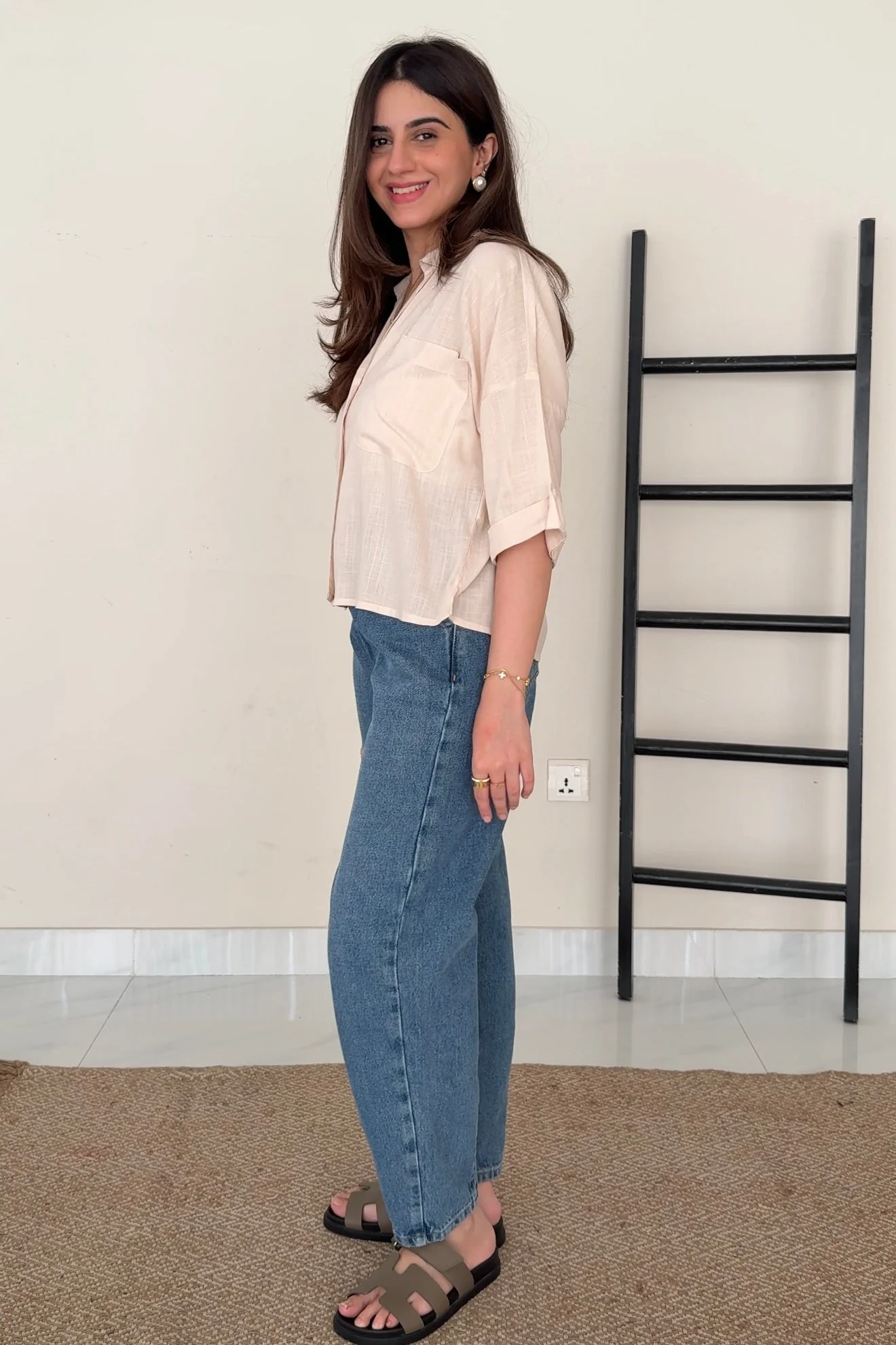 Cropped Shirt with Pockets - Beige - Image 4