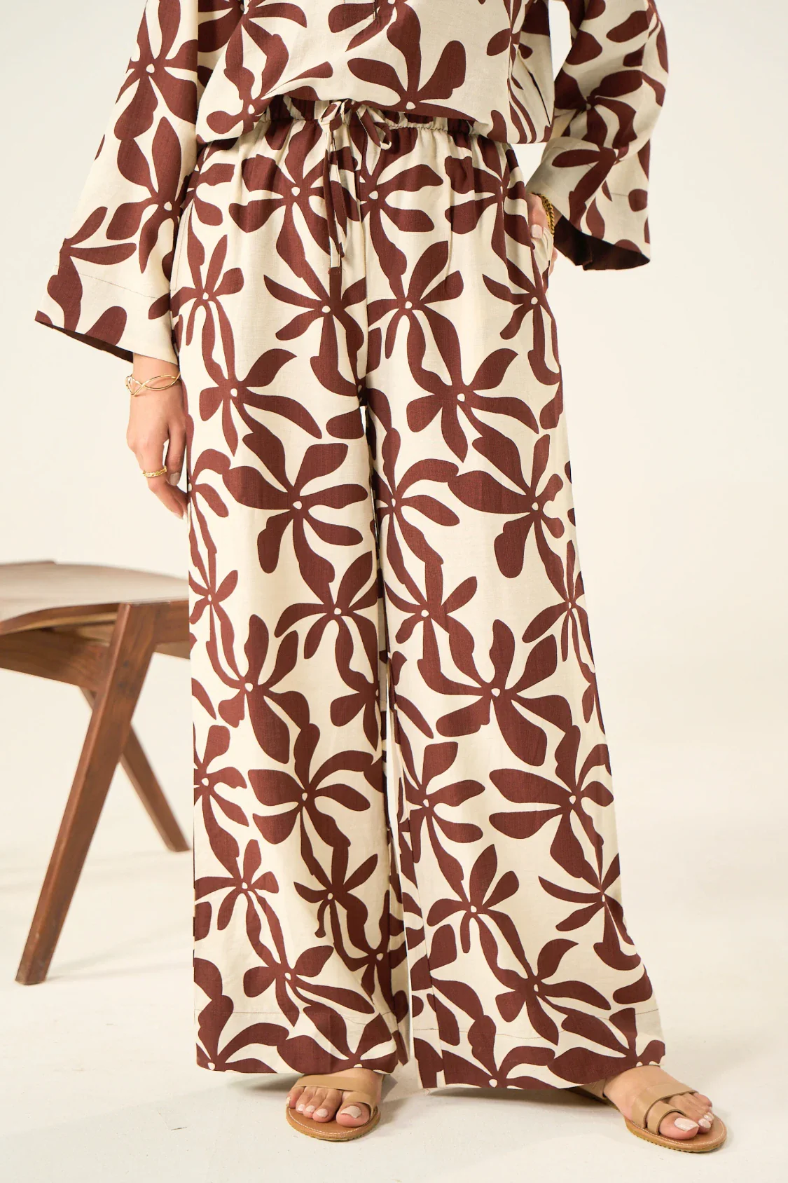 Flora Co-Ord Set - Brown & Cream - Image 8
