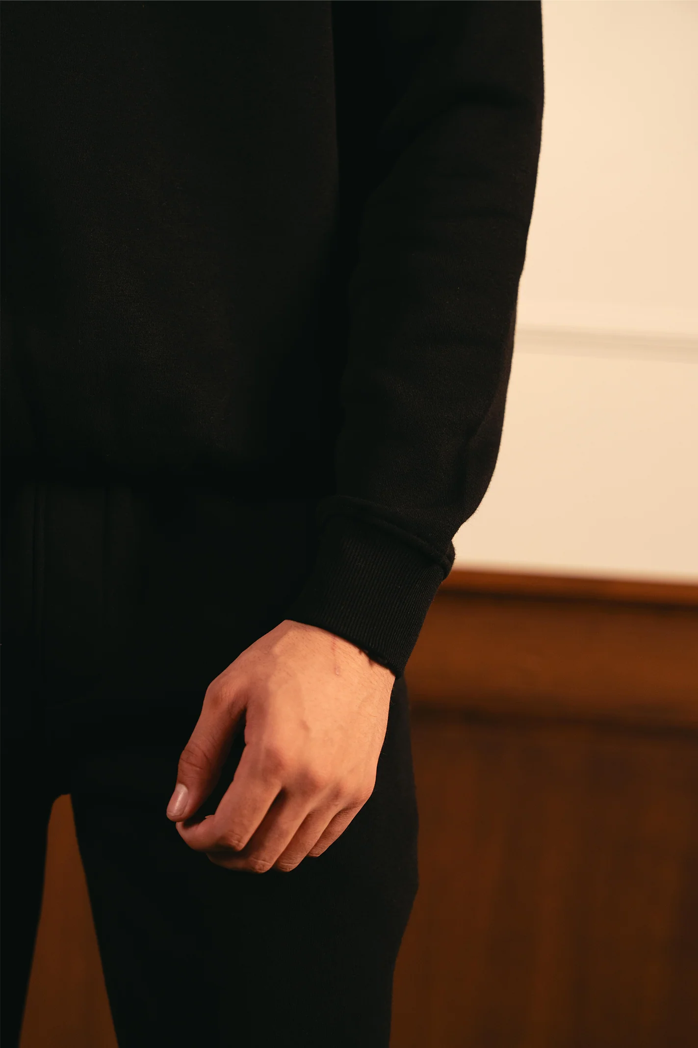Classic Quarter Zip Sweatshirt – Black - Image 4
