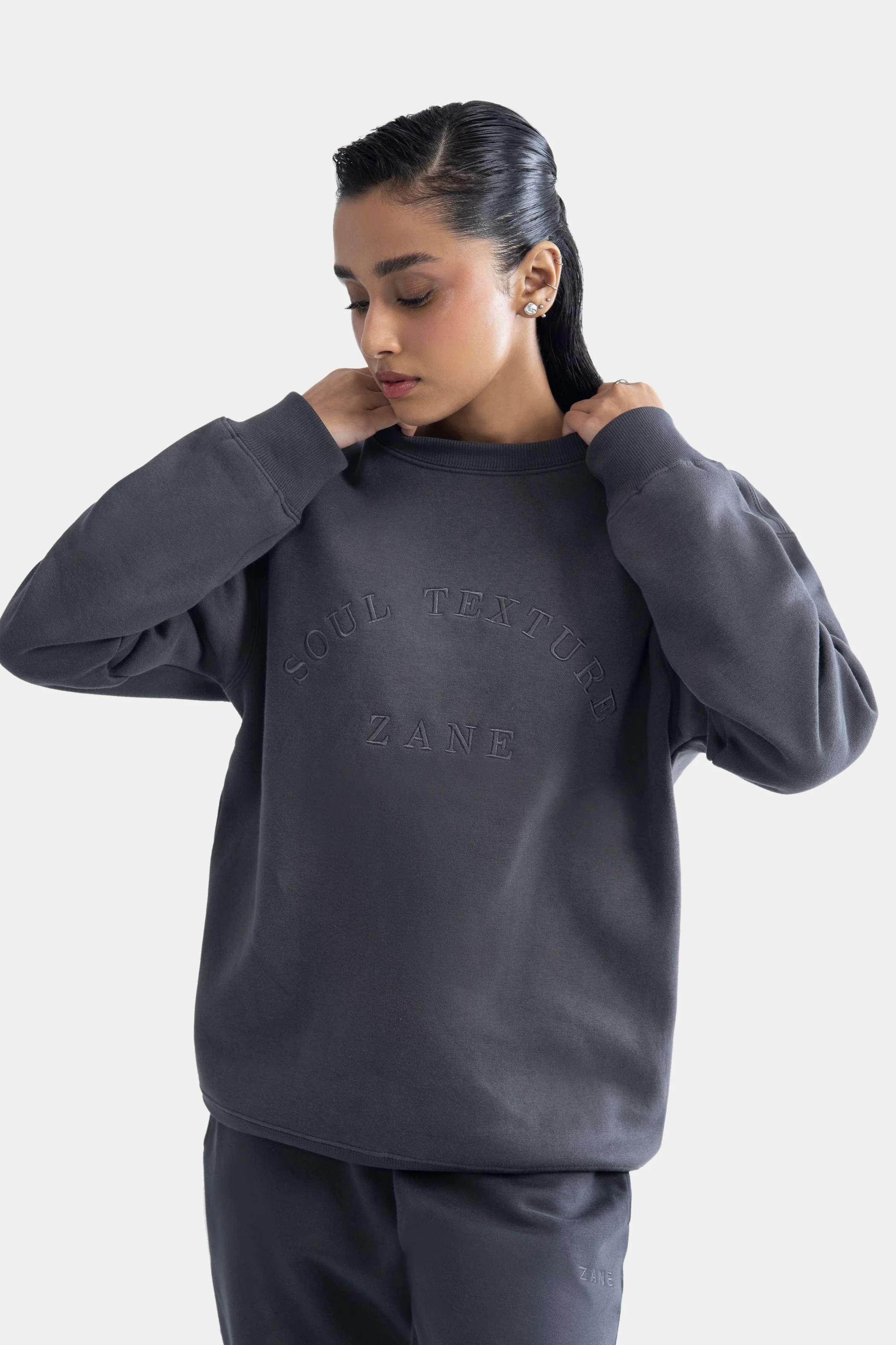 Drop Shoulder Embroidered Sweatshirt - Charcoal - Image 4