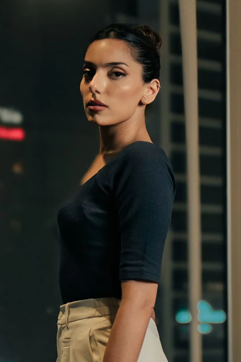Sweet Heart Neck Top - Navy - Image 6
