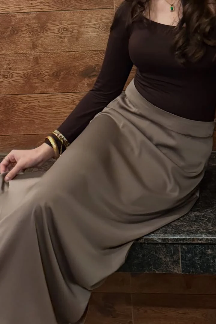 Textured Satin Skirt - Nude - Image 6